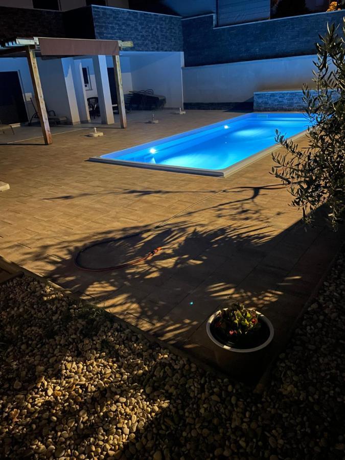 Villa Mira ***** Pinezići Exteriér fotografie
