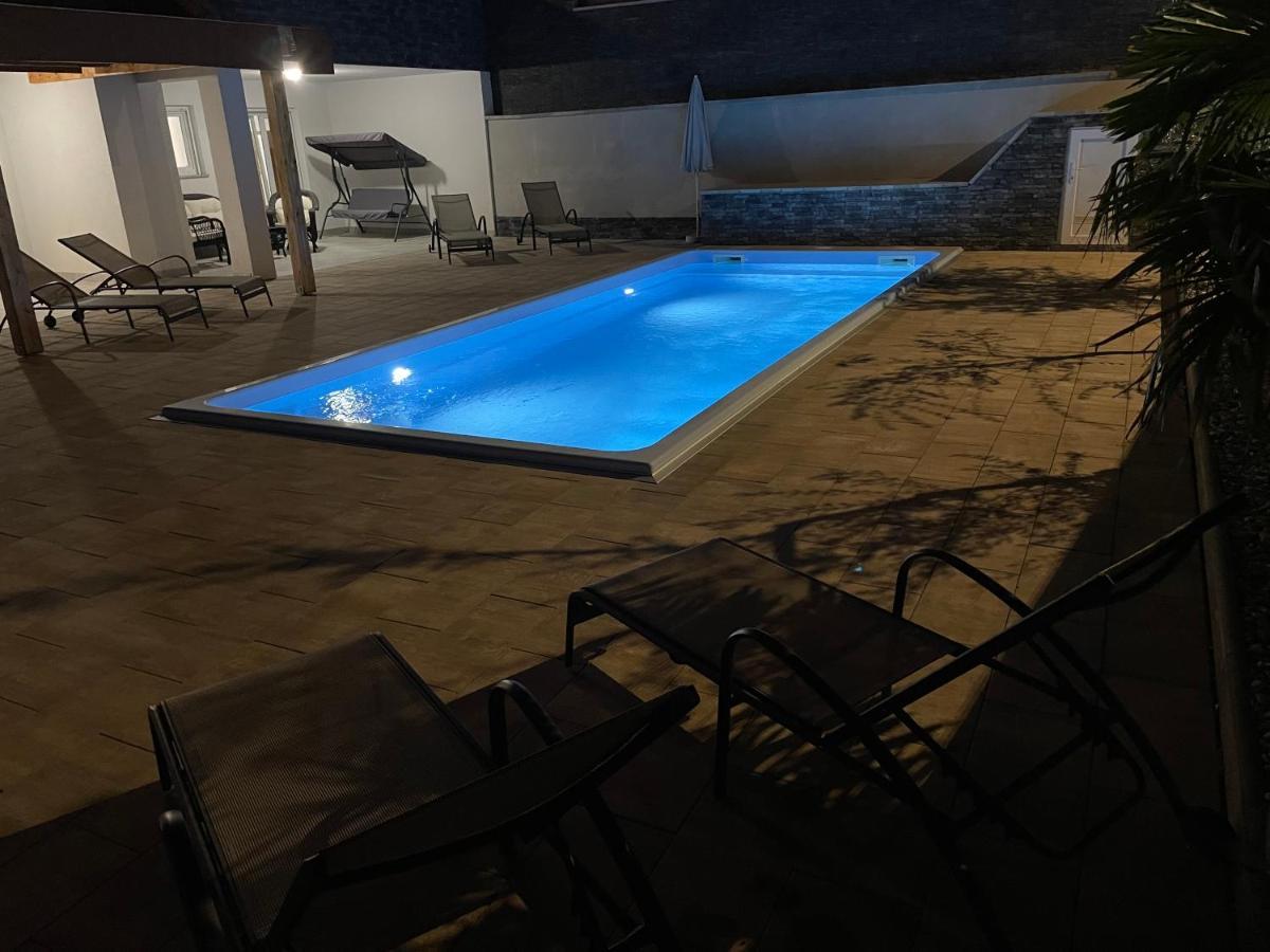 Villa Mira ***** Pinezići Exteriér fotografie
