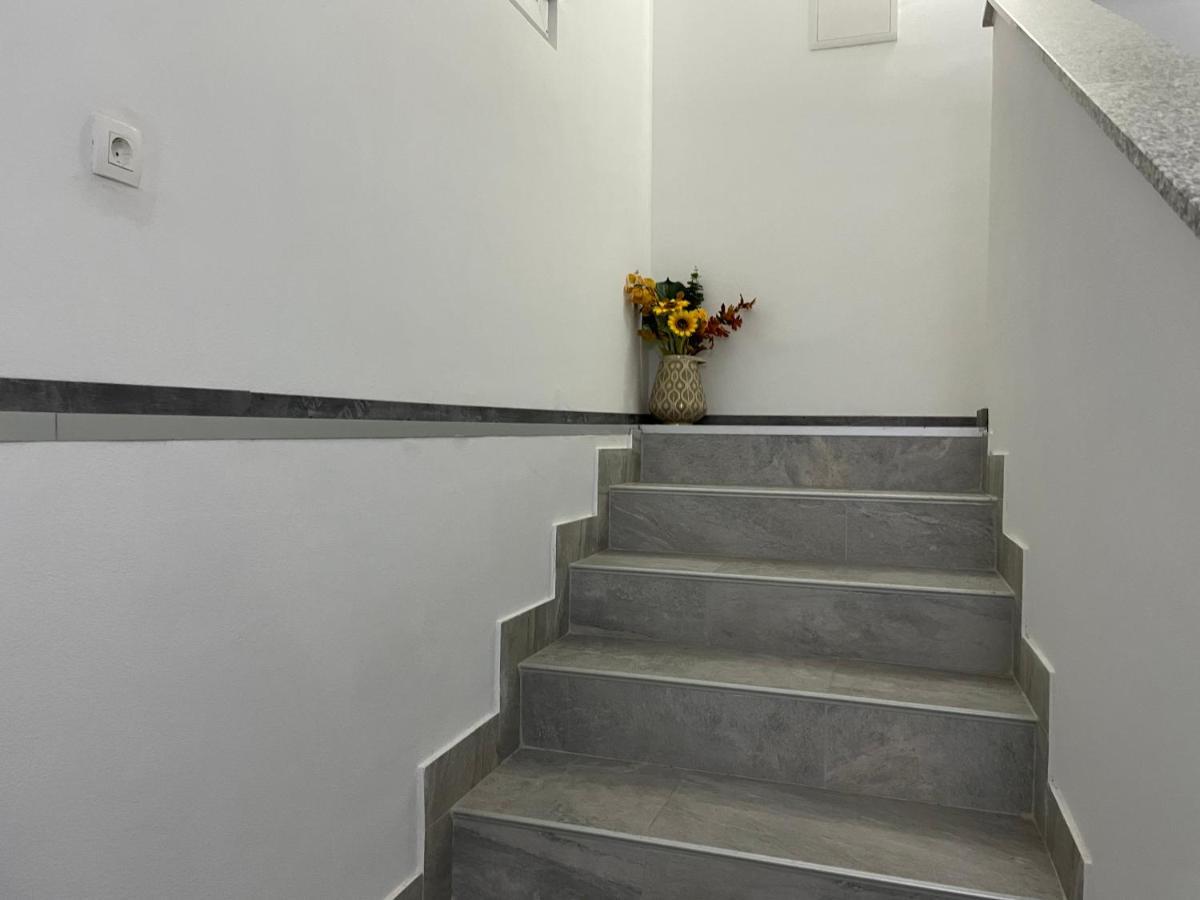 Villa Mira ***** Pinezići Exteriér fotografie