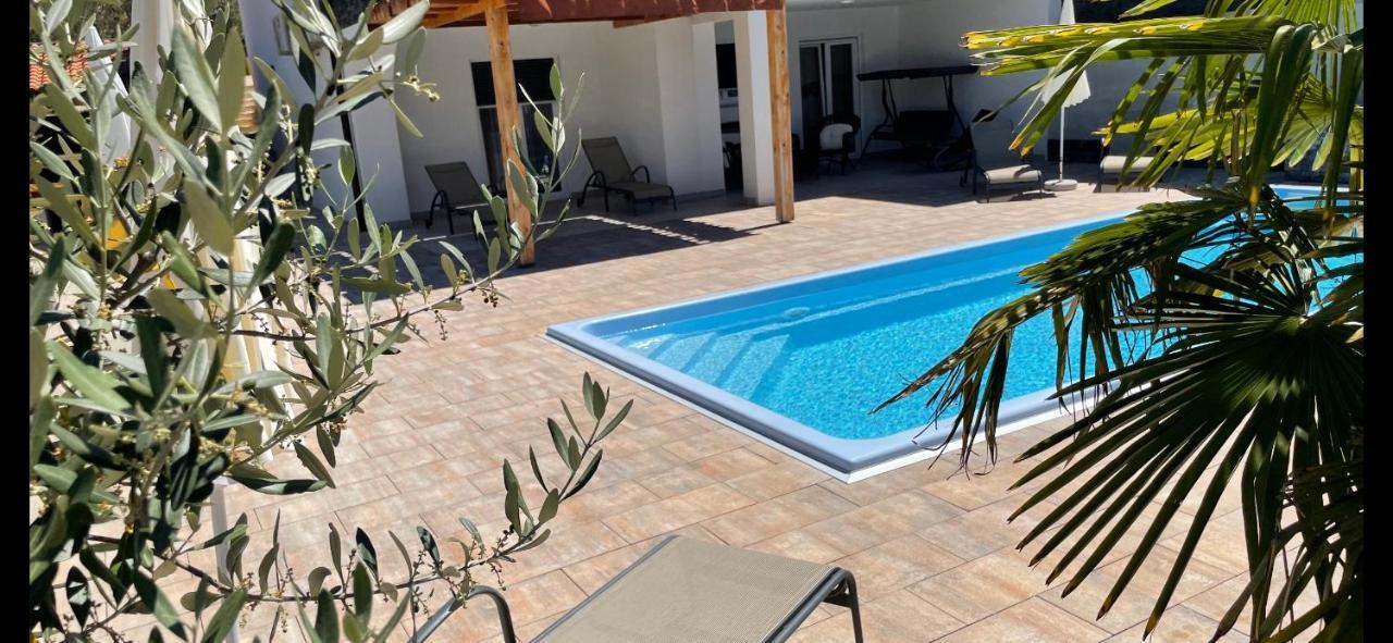 Villa Mira ***** Pinezići Exteriér fotografie