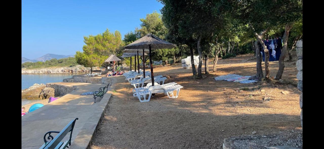 Villa Mira ***** Pinezići Exteriér fotografie